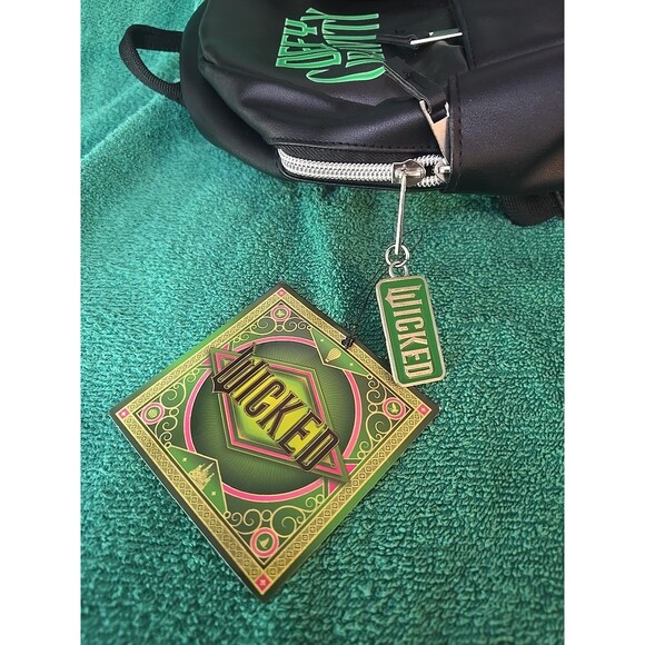 Defy Gravity Wicked The Movie 2024, Faux Leather Mini Backpack NWT Elphaba - Picture 7 of 9